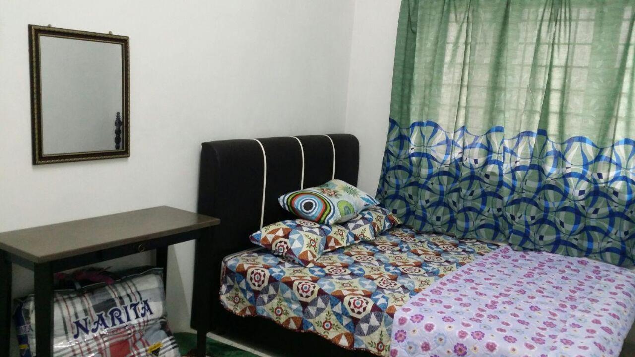 Baiti Homestay Gambang Εξωτερικό φωτογραφία